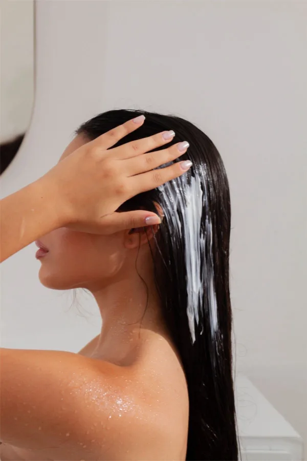 Mini Hair Daily Volume Shampoo - Image 2